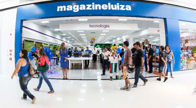 Magazine Luiza cai mais de 12% na Bolsa com oferta de ações